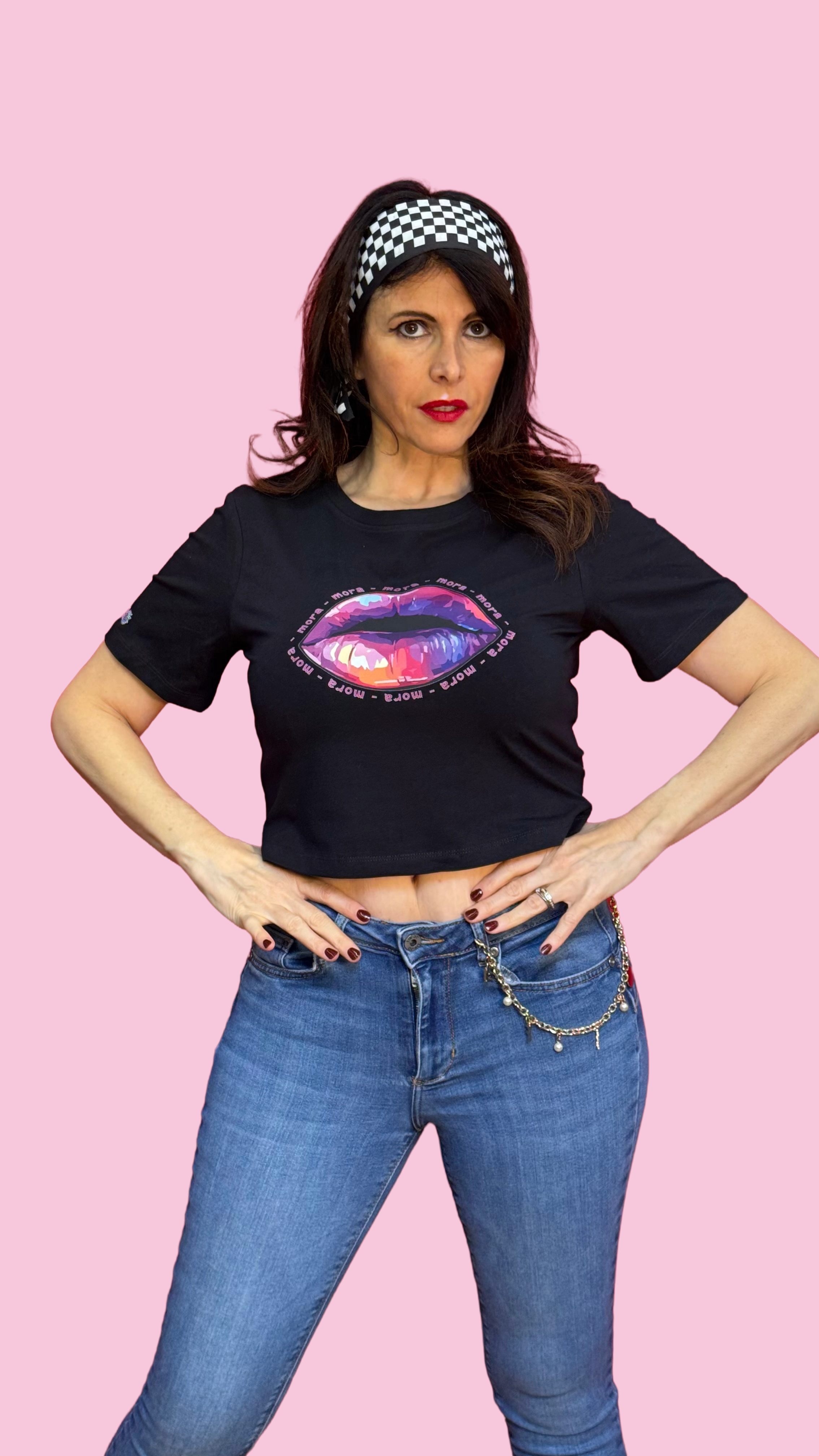 T-shirt corta Mora, labbra sexy colorate